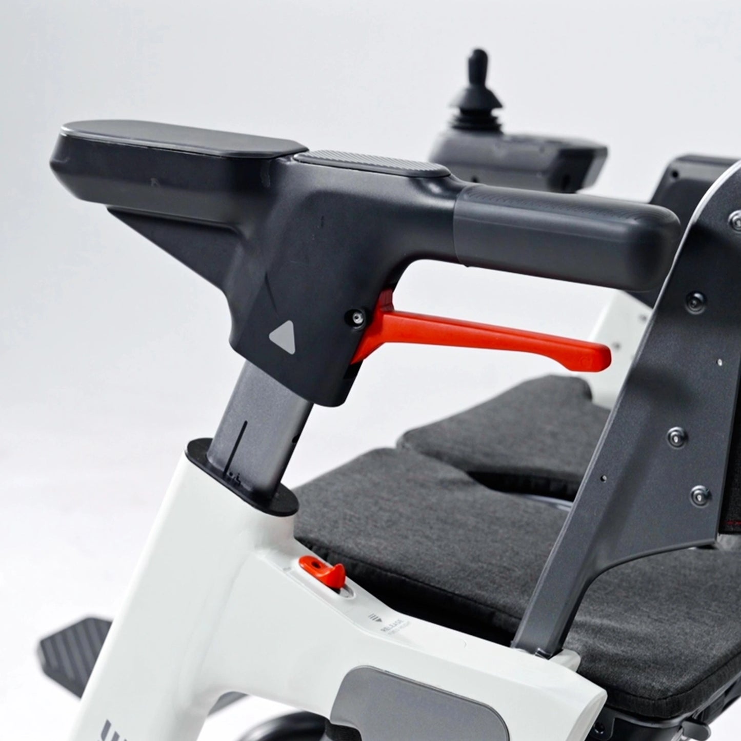 Roamate Mobility Device: Perfect Travel Companion